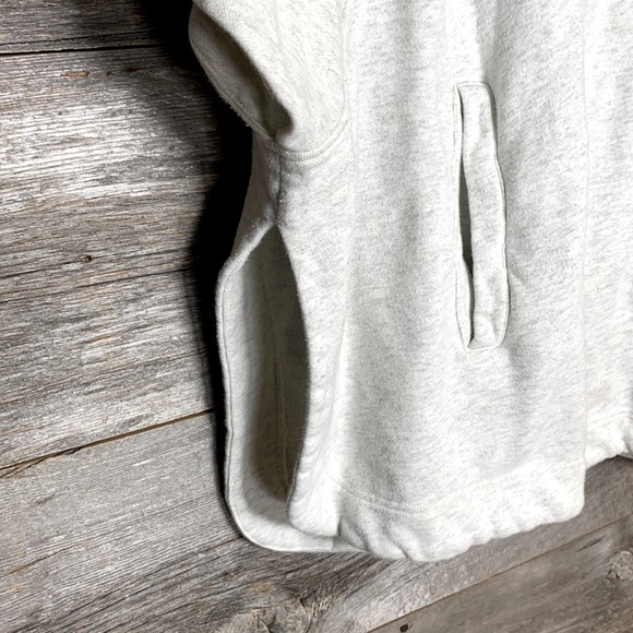 Aritzia Community - Picture 4 of 5